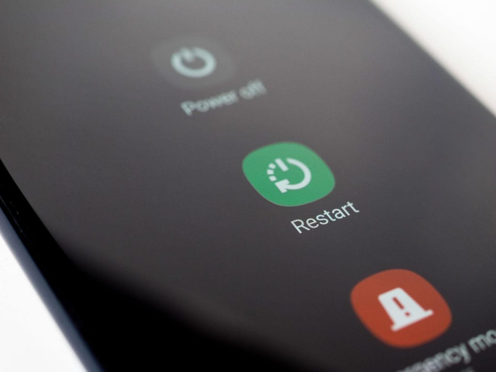 restart android force close